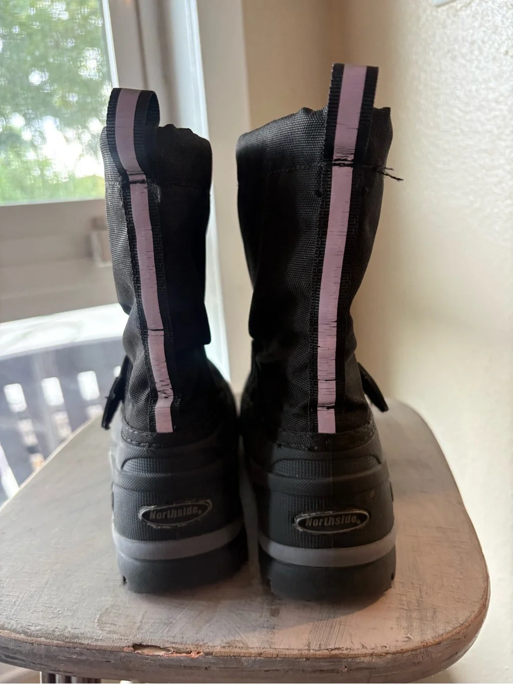 Youth Northside Water Proof Snow Boots size Youth 13